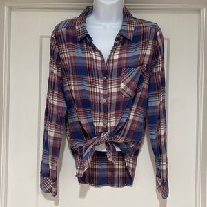 Women’s flannel plaid shirt
